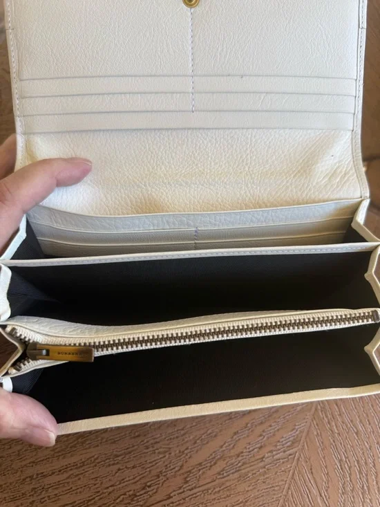 Burberry Yellow and White Quilted Leather Continental Wallet Passport Clutch - Picture 4 of 15